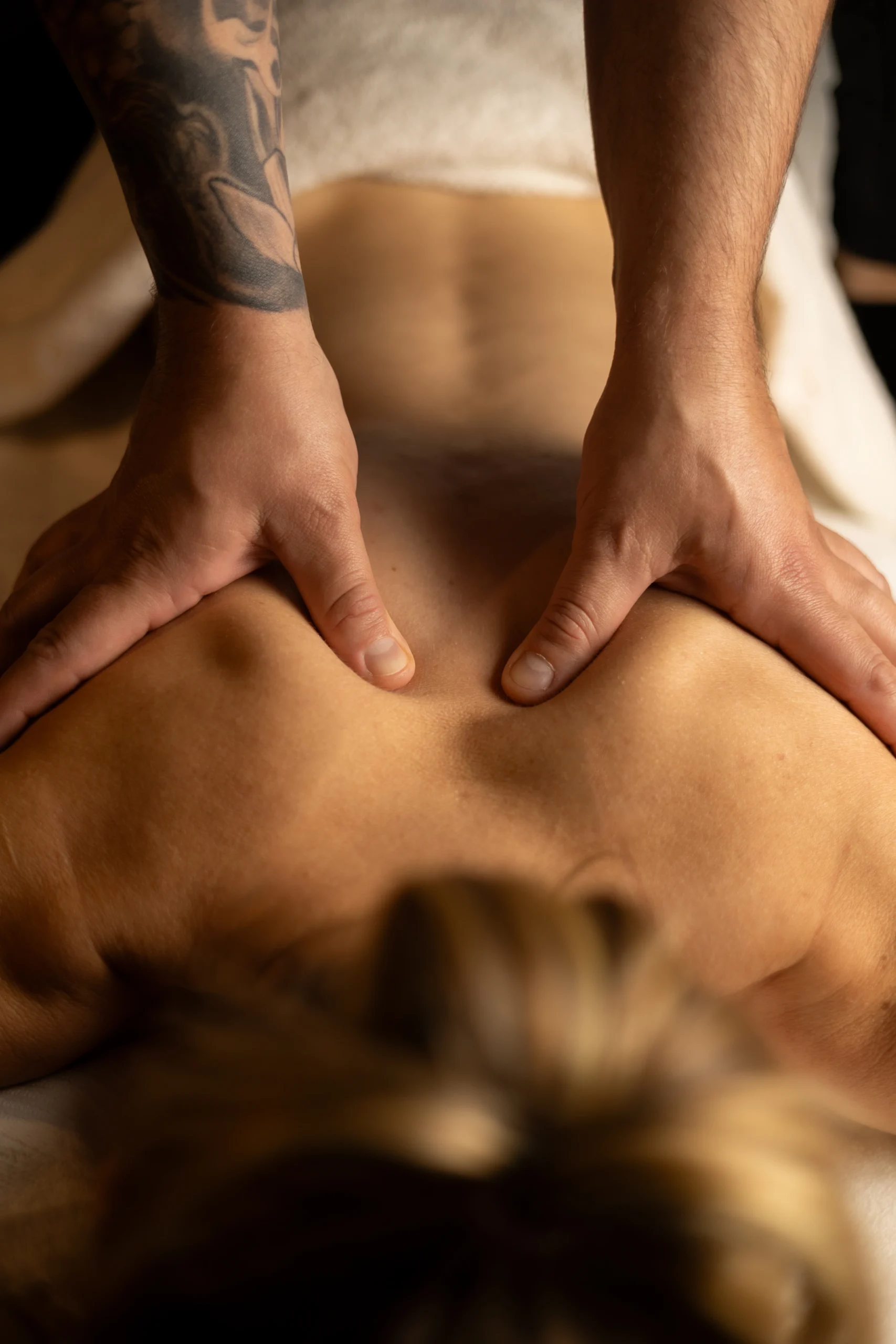 Najczęstsze błędy początkujących masażystów i jak ich unikać