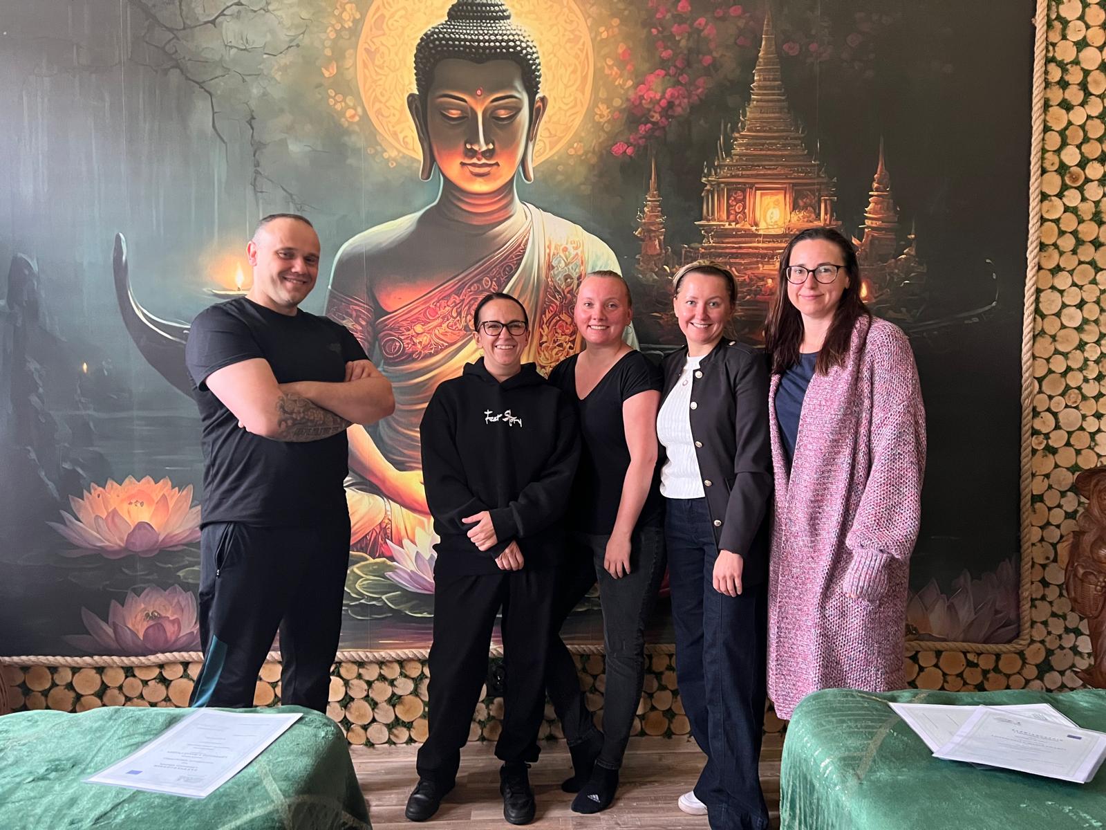 kurs masażu liftingujące masaż twarzy akademia oriental spa jelenia gora wroclaw dolny slask